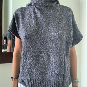 Zara hooded grey short sleeve top